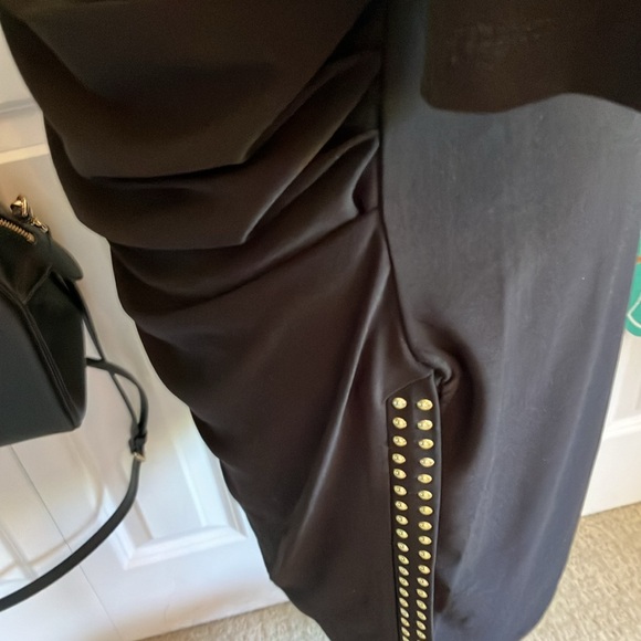 Elegant LBD w/crossover neckline & faux wrap skirt w/gold stud detail. - Picture 5 of 14